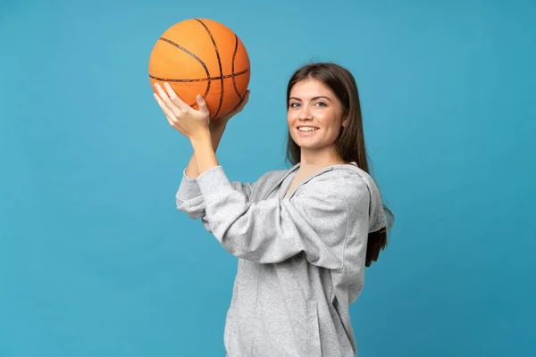 Young Woman Isolated Blue Background Ball Basketball — 图库照片