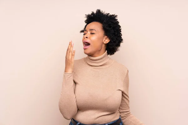 African American Woman Isolated Background Yawning Covering Wide Open Mouth — Stock Photo, Image