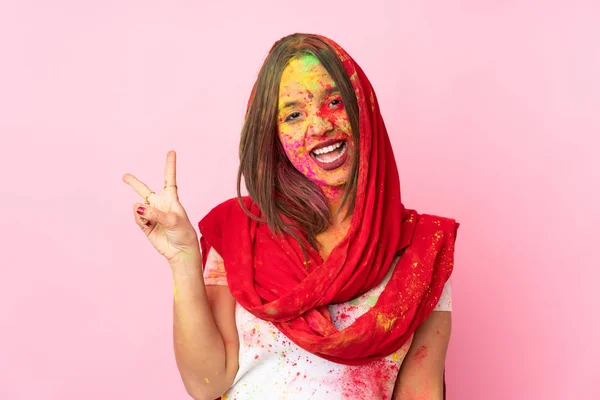 Mujer India Joven Con Coloridos Polvos Holi Cara Aislada Sobre —  Fotos de Stock