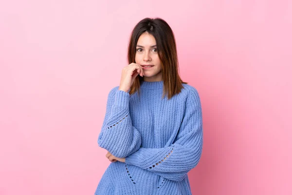 Young Woman Blue Sweater Isolated Pink Background Nervous Scared — Stock Photo, Image