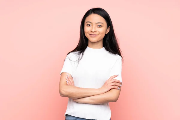 Teenager Chinese Woman Isolated Pink Background Keeping Arms Crossed Frontal — Stock Photo, Image