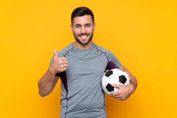 Jugador Fútbol Hombre Sobre Fondo Aislado Con Pulgares Hacia Arriba —  Fotos de Stock