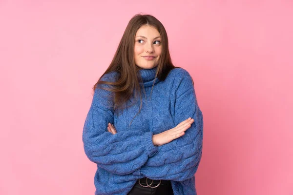 Teenager Kaukasischen Mädchen Isoliert Auf Rosa Hintergrund Macht Zweifel Geste — Stockfoto