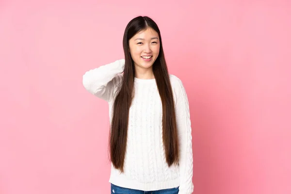 Ung Asiatisk Kvinna Över Isolerad Bakgrund Skrattar — Stockfoto