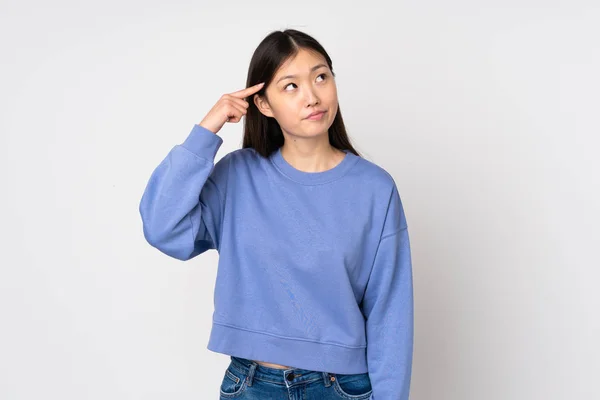 Junge Asiatische Frau Isoliert Hintergrund Macht Die Geste Des Wahnsinns — Stockfoto