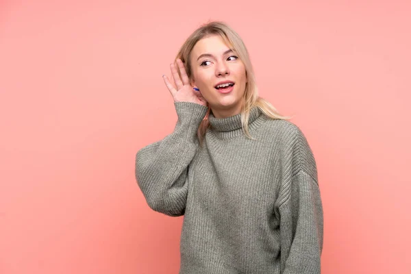 Young Blonde Russian Woman Isolated Pink Background Listening Something Putting — 스톡 사진