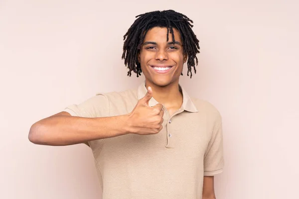 Young African American Man Isolated Background Giving Thumbs Gesture — 스톡 사진