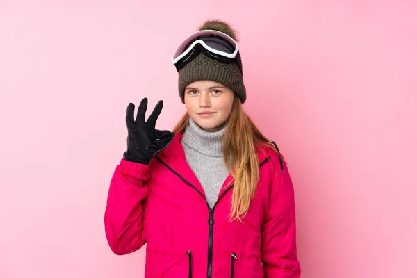 Adolescente Skieuse Ukrainienne Avec Des Lunettes Snowboard Sur Fond Rose — Photo