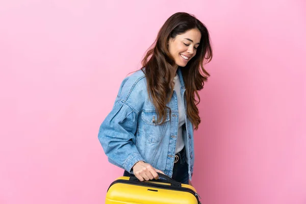 Mujer Sobre Fondo Azul Aislado Vacaciones Con Maleta Viaje — Foto de Stock