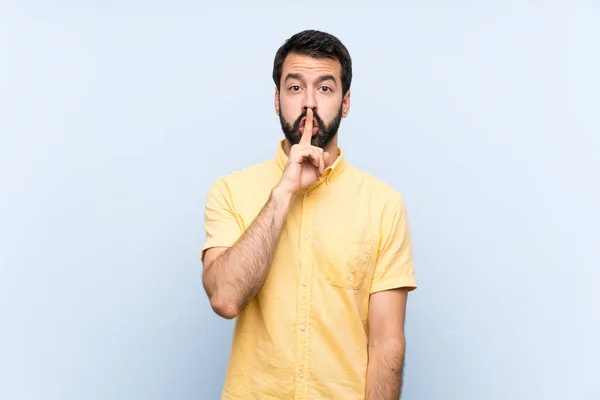 Jeune Homme Barbu Sur Fond Bleu Isolé Montrant Signe Silence — Photo