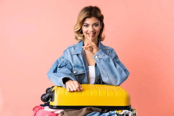 Adolescente Donna Con Insalata Isolata Sfondo Blu Che Mostra Segno — Foto Stock