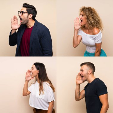 Arka planda kalan bir grup insan ağızları sonuna kadar açık bağırıyor.