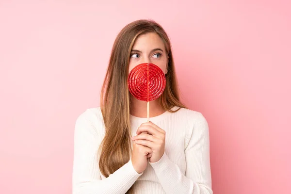 Kar Kayağı Gözlüklü Genç Kız Izole Edilmiş Pembe Arka Planda — Stok fotoğraf