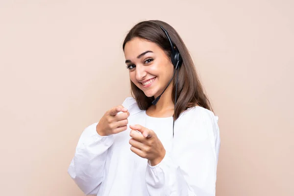 Joven Telemarketer Mujer Sobre Aislado Fondo Señala Dedo Usted Con —  Fotos de Stock