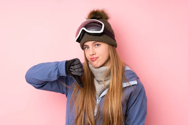 Skier Teenager Girl Snowboarding Glasses Isolated Pink Background Showing Thumb — Stock Photo, Image
