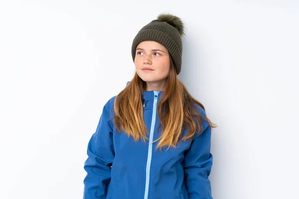 Ukrajinský Teenager Dívka Zimní Klobouk Přes Izolované Bílé Pozadí Stojící — Stock fotografie