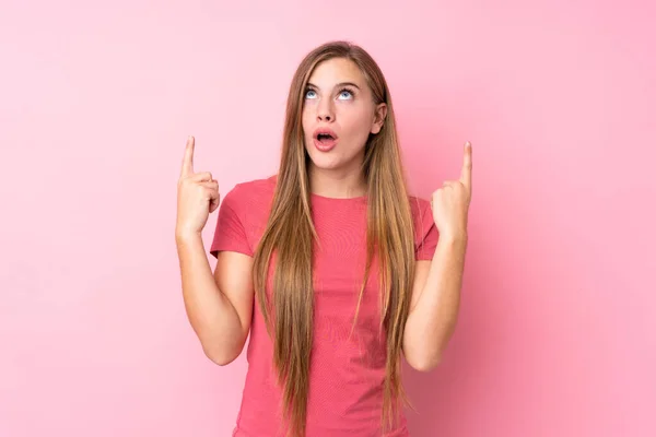 Nastolatka Blondynka Odizolowanym Różowym Tle Wskazując Palcem Wskazującym Świetny Pomysł — Zdjęcie stockowe