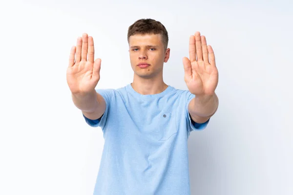 Junger Schöner Mann Über Isoliertem Weißem Hintergrund Macht Stop Geste — Stockfoto