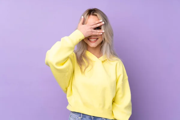 Teenager Girl Wearing Yellow Sweatshirt Isolated Purple Background Covering Eyes — Stock Photo, Image
