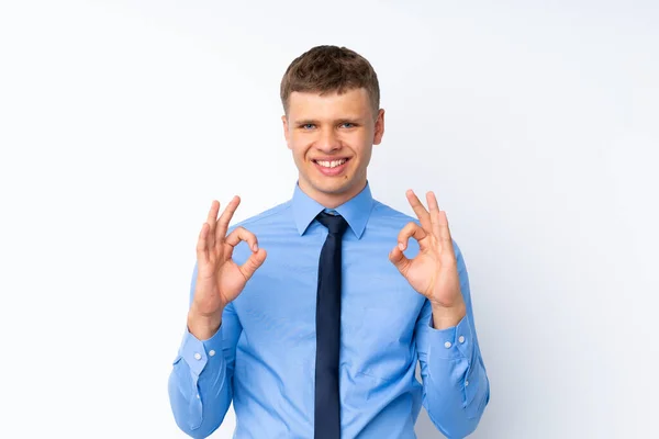 Joven Hombre Negocios Guapo Mostrando Signo Con Los Dedos —  Fotos de Stock