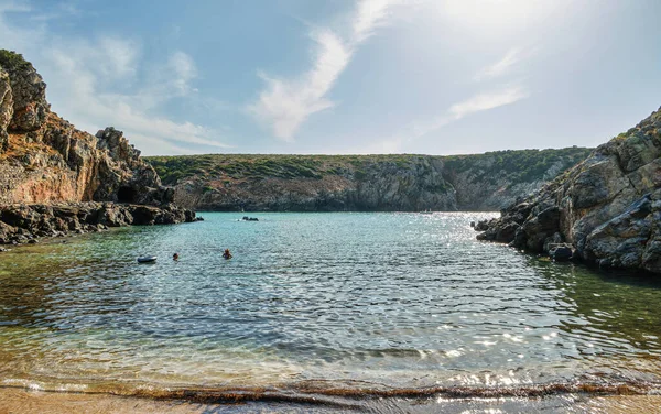 Cala Domestica Szczególna Plaża Sardyńska Zamkniętym Klifie Buggerru Sardynia Włochy — Zdjęcie stockowe