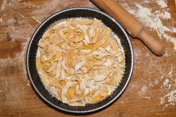 Pâtes Tagliatelles Maison Italiennes Crues Faites Avec Des Œufs Farine — Photo