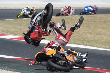 FIM Cev Repsol uluslararası Şampiyonası'nda Aleix Viu ve Andi Farid kaza