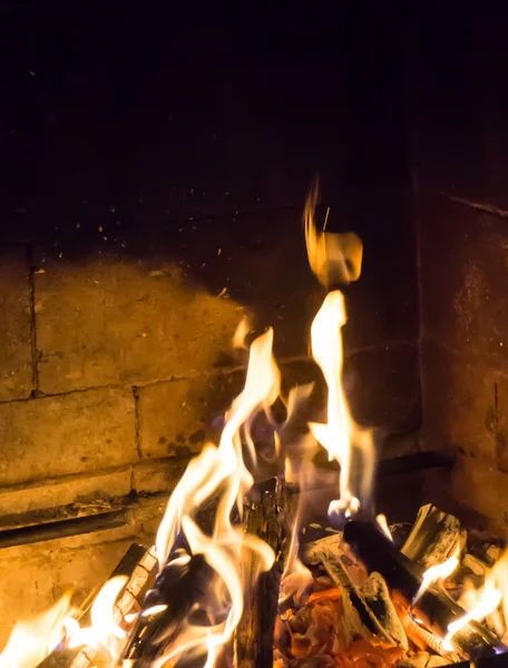 Chimenea ardiendo. calor de hoguera — Foto de Stock