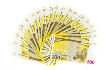 Beyaz arka plan üzerinde izole 200 euro banknot. banknot c