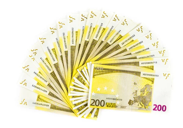 Dvě stě euro bankovky izolovaných na bílém pozadí. bankovky c — Stock fotografie