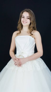 siyah arka plan üzerine gelin. elbise