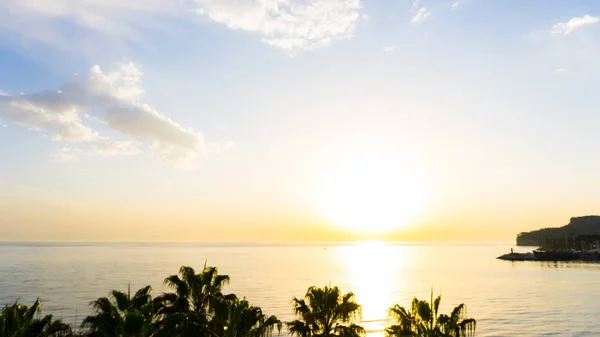 Solnedgång på havet. Turkiet-Kemer — Stockfoto