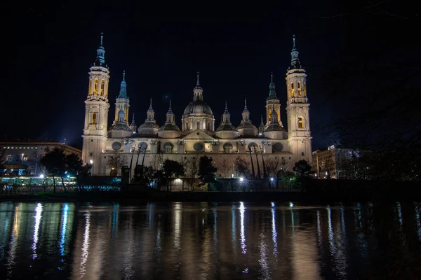 Basílica Pilar Zaragoza Com Rio Ebro — Fotografia de Stock