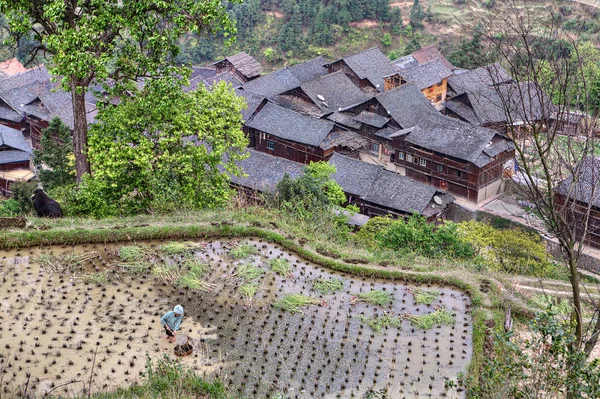 Bauernhäuser in der Nähe von Zhaoxing, ländliche Region im Südwesten Chinas. — Stockfoto