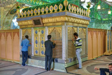 İranlı Müslümanlar İslam bir tapınak, bir ayna türbesi, S ibadet