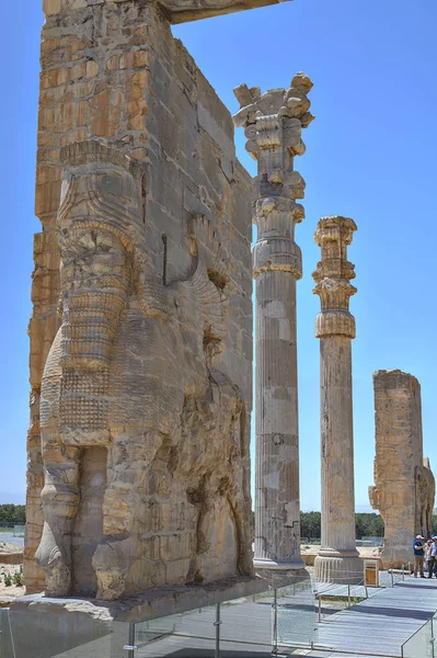 Persepolis complex az egyik legérdekesebb turisztikai látványosságok közelében az iráni Shiraz. — Stock Fotó