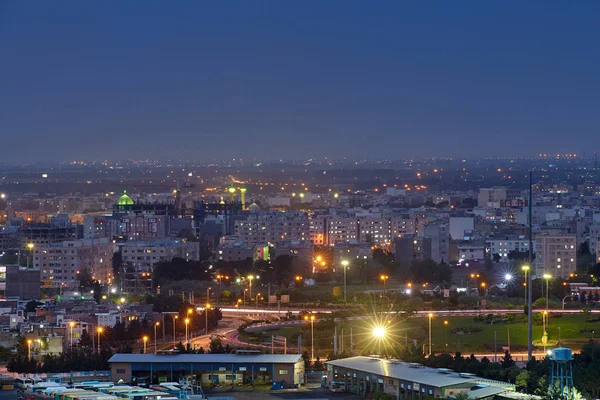 Top panorama della città in illuminazione serale, Teheran, Iran . — Foto Stock