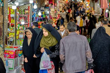 İranlı kadınların büyük pazarda, Tahran, Iran.