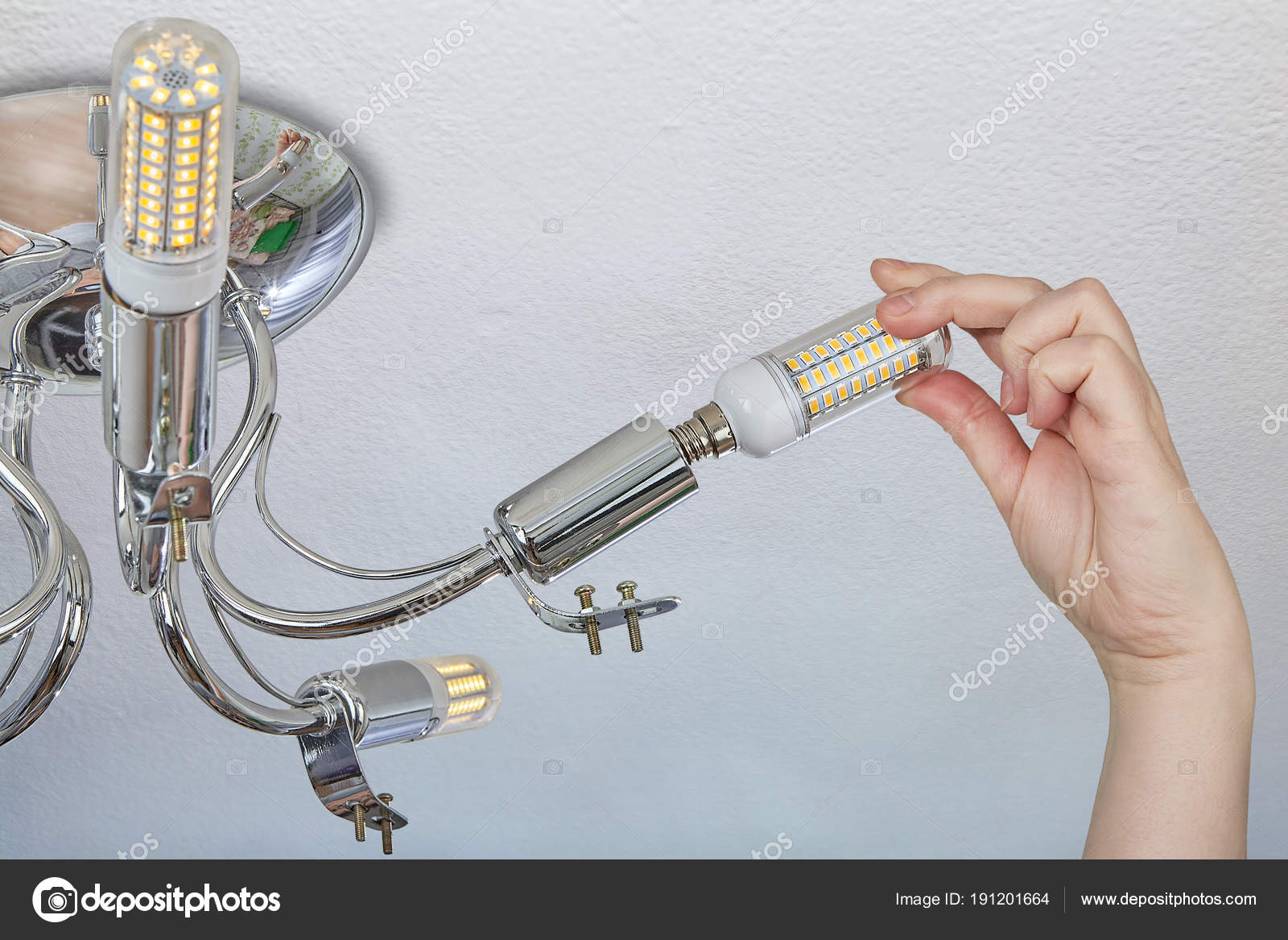 Installatie van Led-lampjes van de maïs in een huishoudelijke ... Installatie van Led-lampjes van de maïs in een huishoudelijke ...