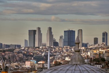 İstanbul, Türkiye - 12 Şubat 2020: Sisli, güneyde Beyoğlu ile sınır komşusudur..