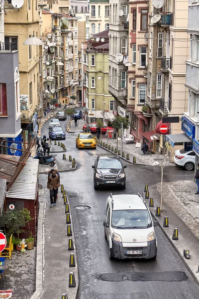 Стамбул Турция Февраля 2020 Года Пробка Узкой Улочке Европейской Части — стоковое фото