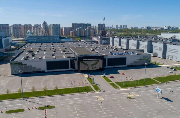 Krasnogorsk, Moskova bölgesinde COVID-19 hastaları için geçici bir hastane olan Crocus Exhibition Center 'ın hava görüntüsü, Rusya, 11 Mayıs 2020