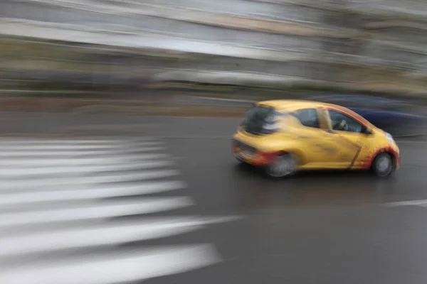 Blurry Image Car Street — ストック写真
