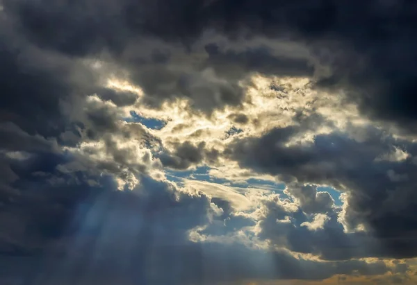 Evening Sky Rays Sun Break Thunderclouds — Stock Photo, Image