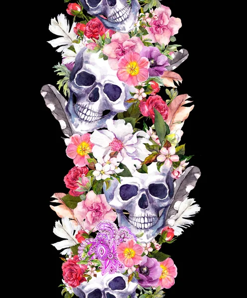 Crânes humains avec des fleurs. Frontière sans couture. Cadre aquarelle — Photo
