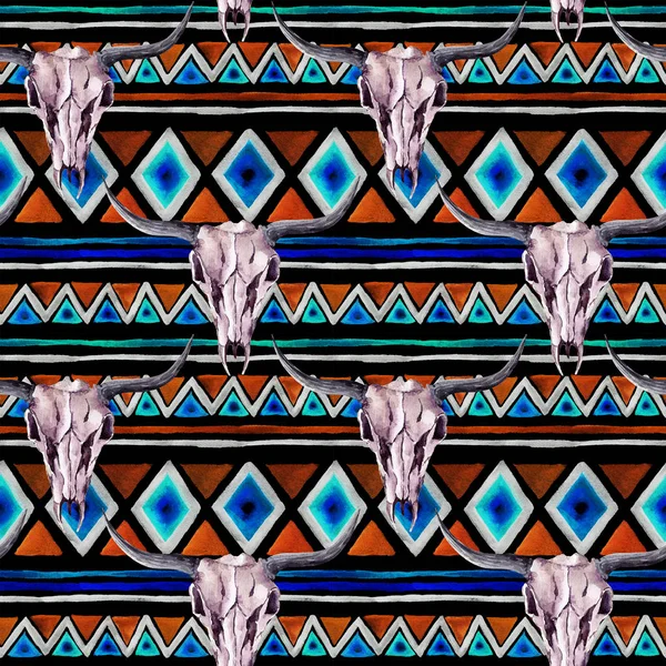 Patrón tribal - cráneo de animal. Fondo sin costuras con diseño tribal de moda. Acuarela —  Fotos de Stock
