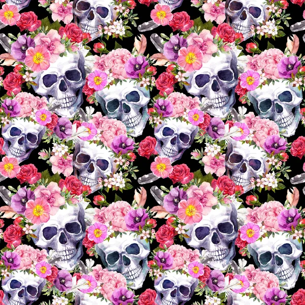 Emberi koponyák, virágok. Varrat nélküli mintát. Akvarell — Stock Fotó
