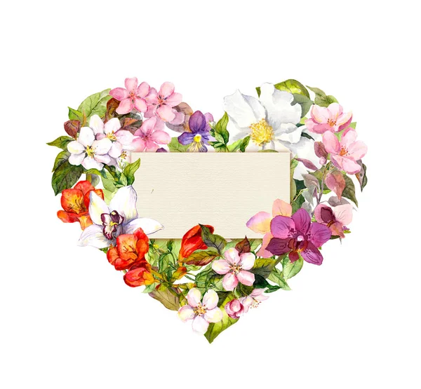 Květinové srdce s květinami, bylinkami a listy. Prázdné s prázdným místem pro text. Akvarel — Stock fotografie