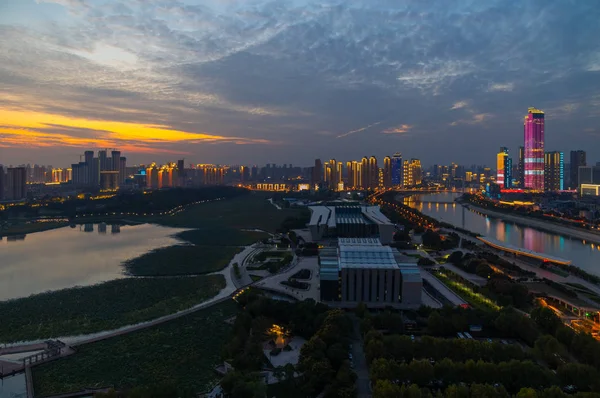 Wuhan Yangtze River Och Stad Natt Och Ljus Visa Landskap — Stockfoto