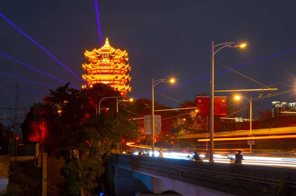 武汉长江和城市夜景 — 图库照片